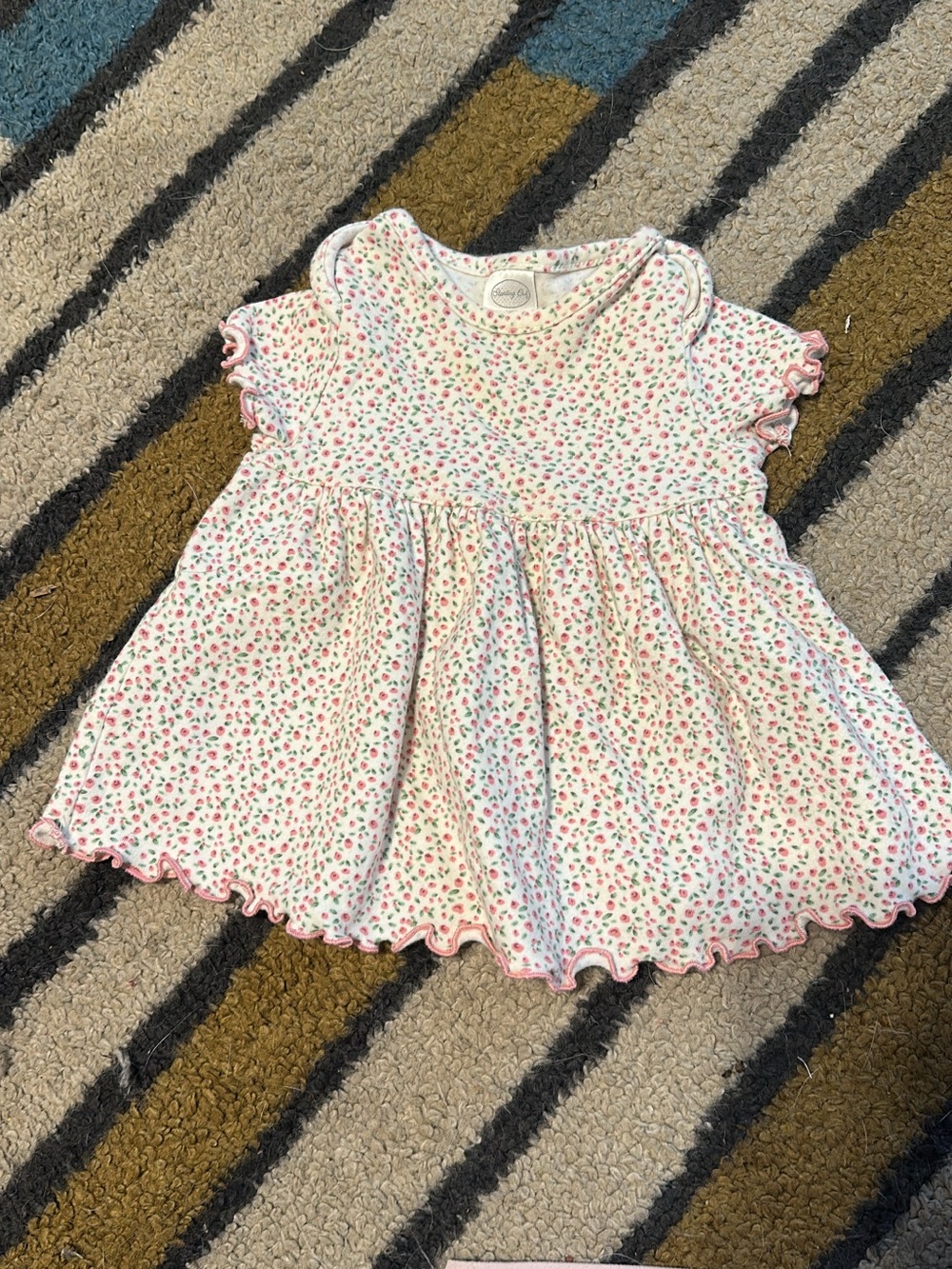 Baby Floral Flutter-Sleeve Dress in Cream and Pink